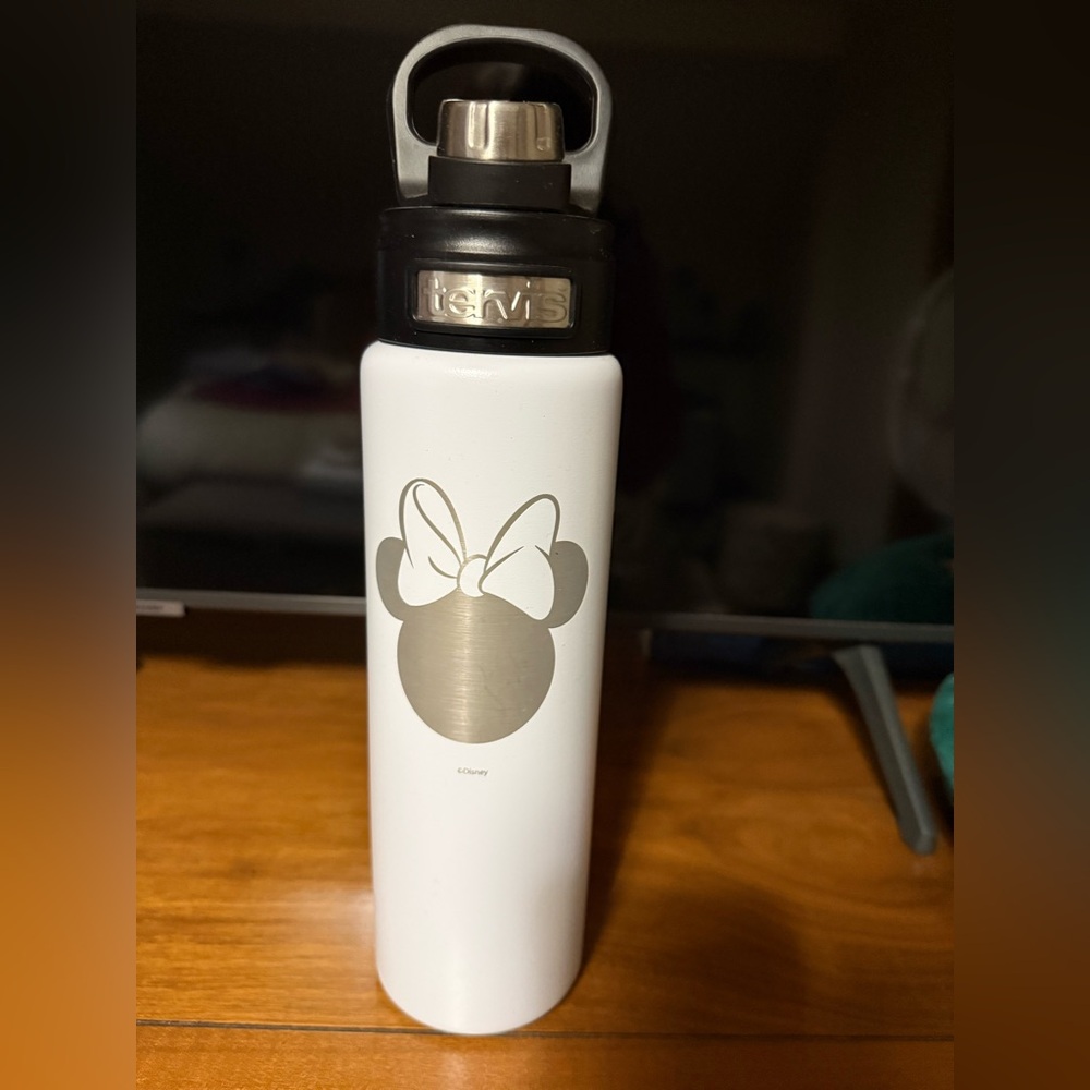 Tervis White Stainless Steel Bottle Minnie Mouse theme